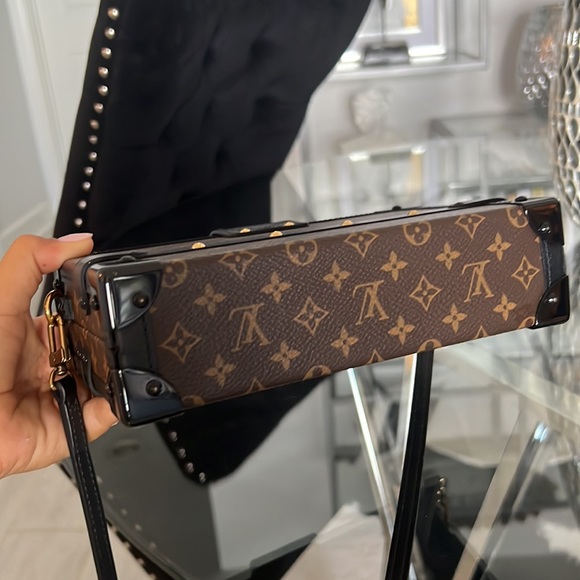 LIKE NEW LIMITED EDITION Louis Vuitton Trunk Bag - Picture 6 of 14